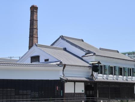 百年蔵(唯一の酒蔵)トリミング.jpg