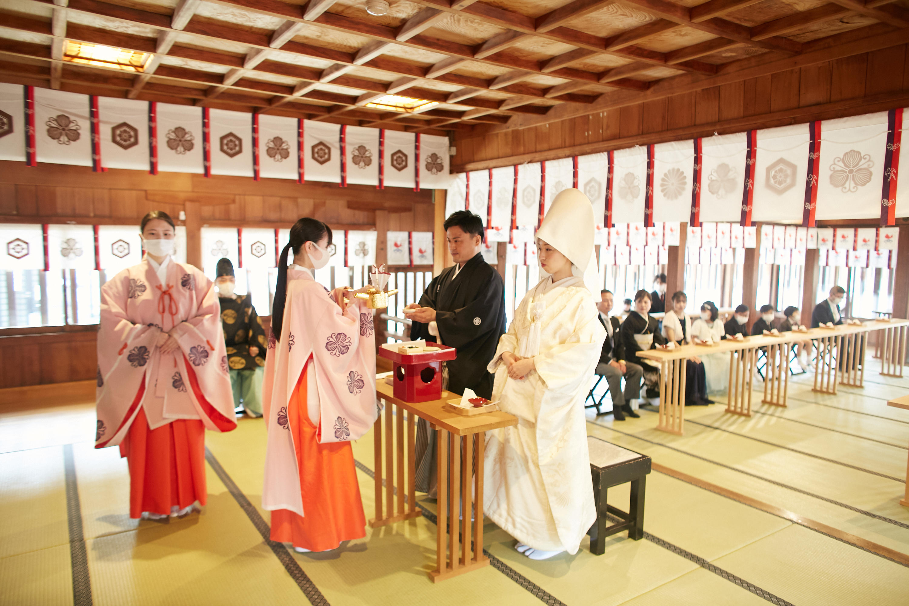 結婚式の種類について スタッフブログ 福岡の結婚式場 神社挙式と披露宴会場 博多百年蔵 ウェディング