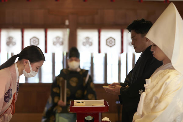 平嶋さん神社巫女さんも.jpg